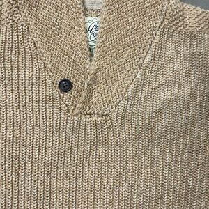 Grayers Tan V-Neck Sweater with Ribbed Texture